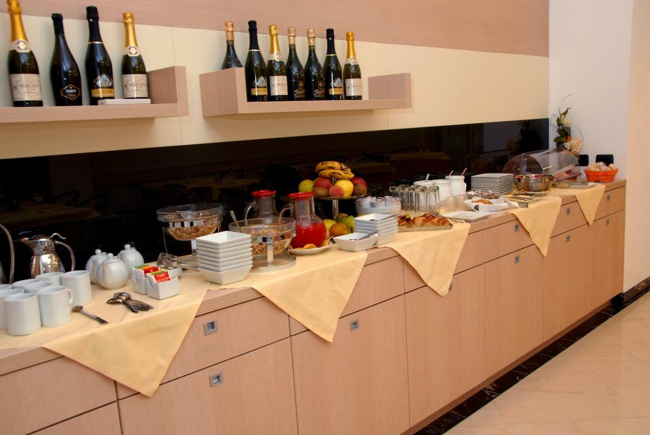 Groane Hotel Residence تشيزانو ماديرنو المظهر الخارجي الصورة